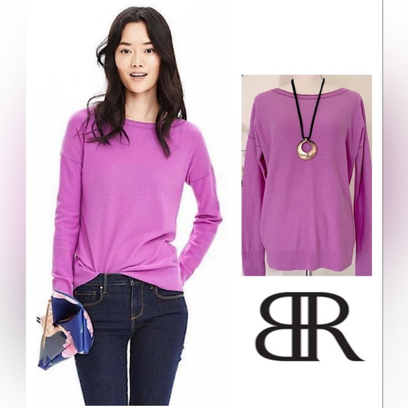 Banana Republic Sweaters - BANANA REPUBLIC Italian Yarn Beautiful Sweater